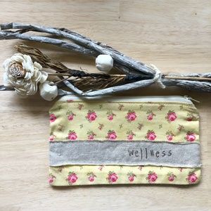 Wellness zipper pouch
